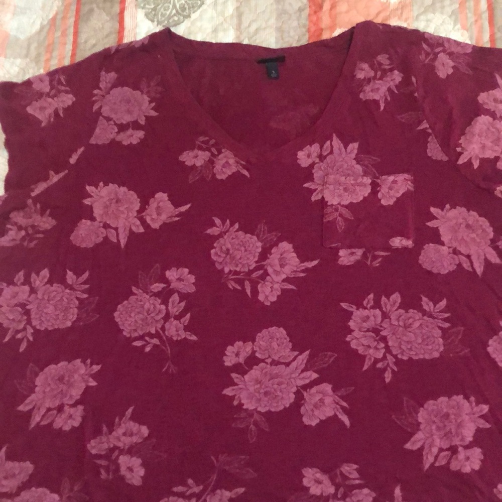Plus size woman’s  t shirt
